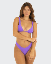 Centi Plum | Bottom